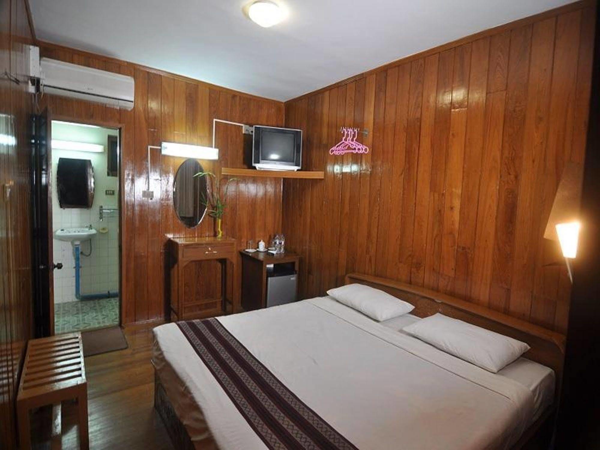 Green Land Motel Pagan Zewnętrze zdjęcie